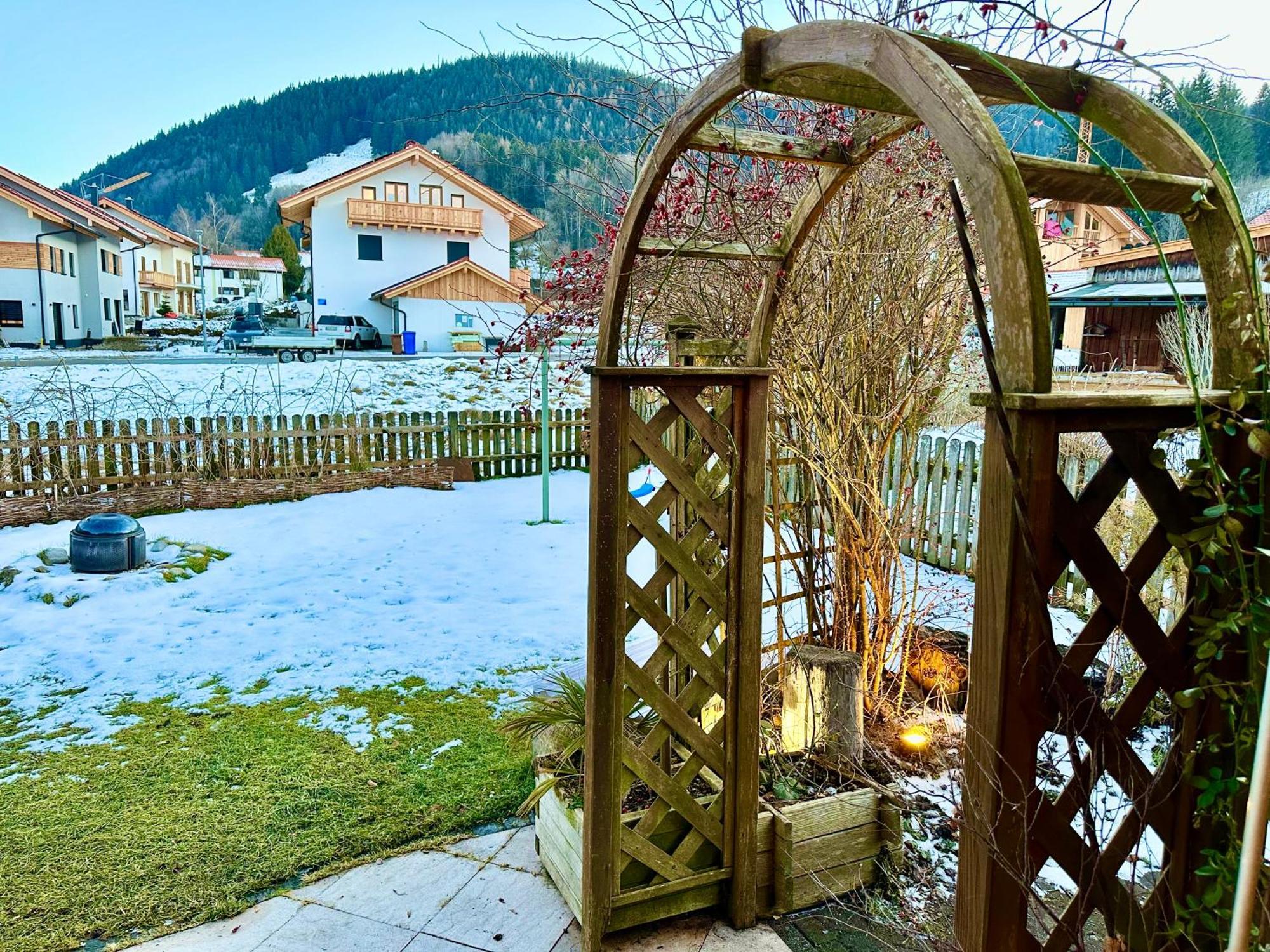 Suite Sinja Erlebnisferienwohnung Hausham Exterior foto